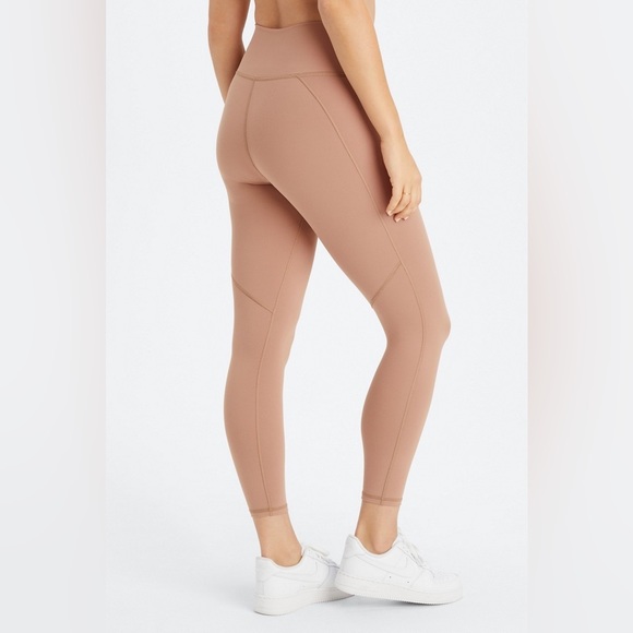 BNWT Fabletics Define PowerHold® High-Waisted 7/8 Legging - MEDIUM Pants - TEDDY - Picture 5 of 13